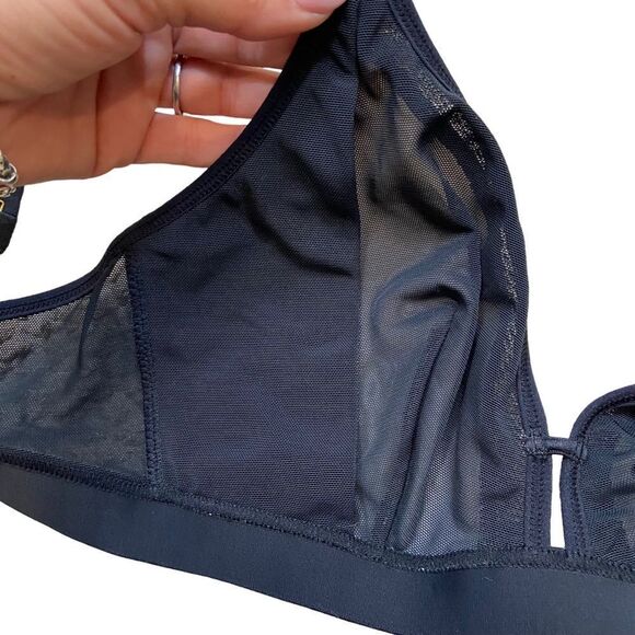 Lively White Bralette with Black Details Lively Size 2 - Picture 10 of 11